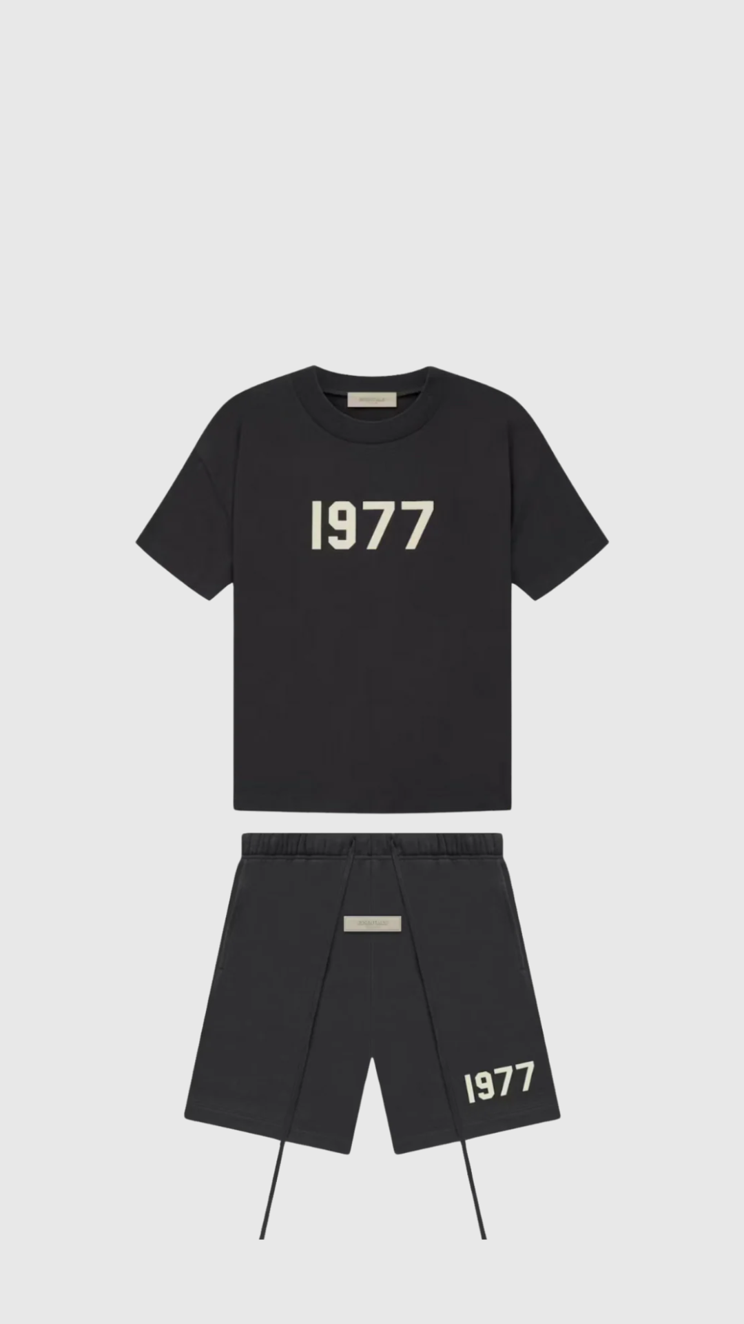 Ensemble 1977 Off Black